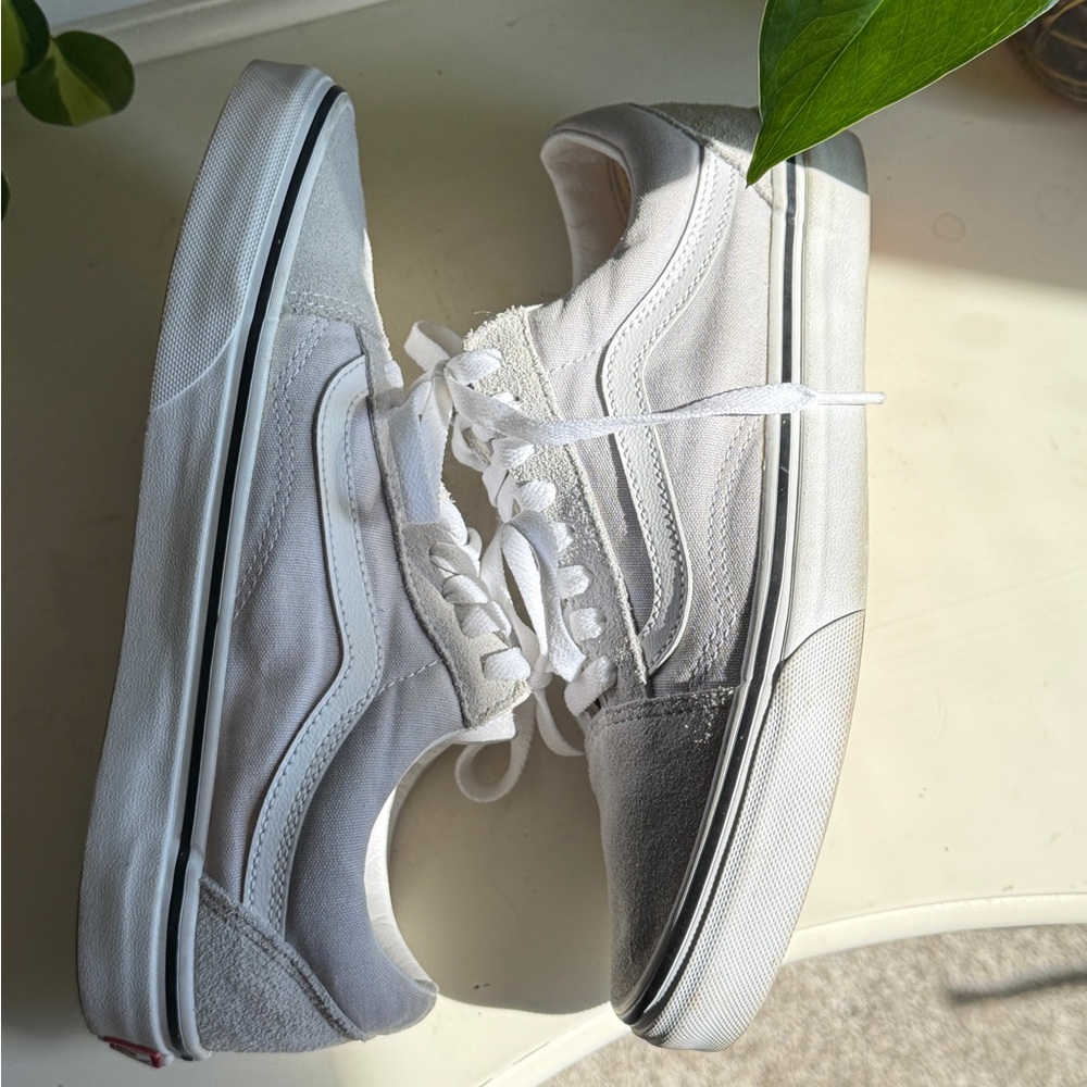Women’s Vans Old Skool Suede sneakers